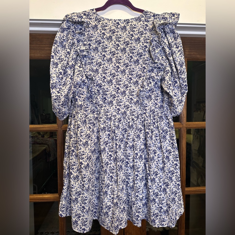 EUC H&M Size Medium Floral Ruffle Blue and White Dress - Picture 7 of 10